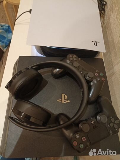 Sony PS4 pro 1tb