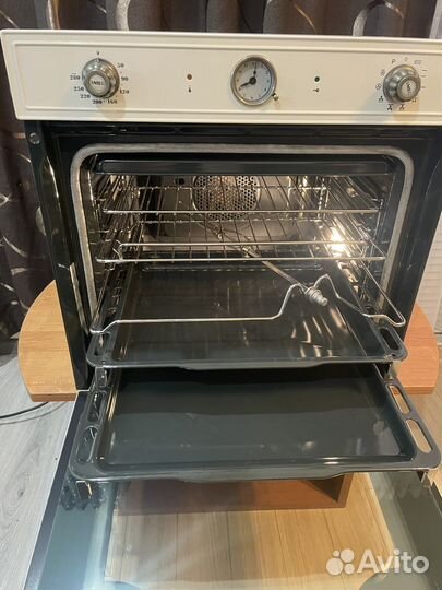 Духовой шкаф Smeg Пиролиз