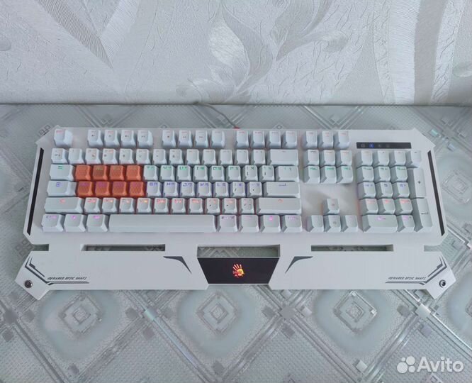Клавиатура Bloody LK Mechanical b740 White