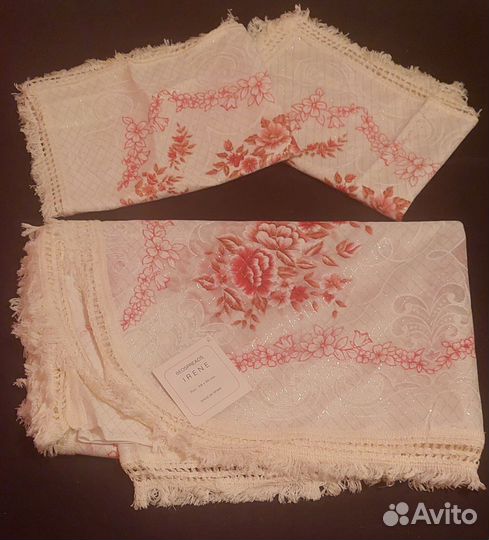 Скатерть Привезина из Испании Новая Размер 210х250