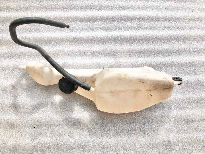 Kawasaki Z750 2010 расширительный бачок