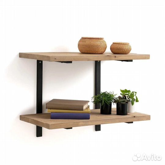 Этажерка настенная из переработанной ели и металла