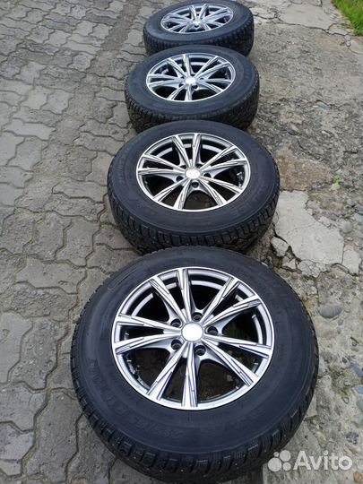 Tigar SUV Ice 215/65 R16 102T