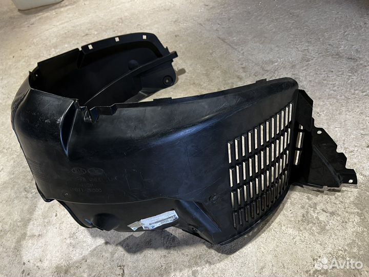 Подкрылок передний Kia Soul