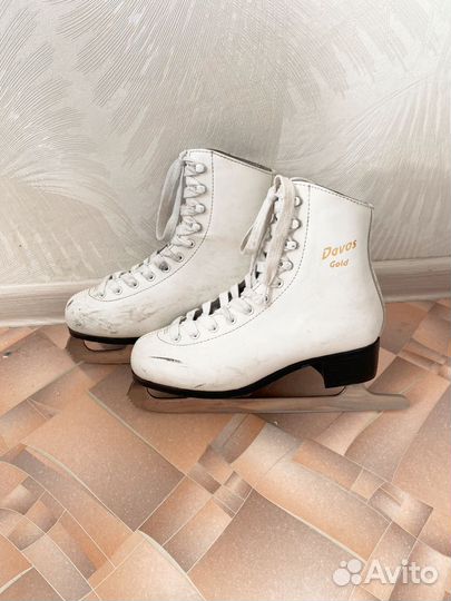 Коньки фигурные 38 размер