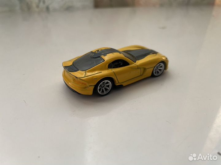 Hot wheels машинки