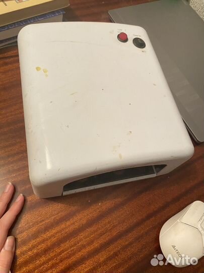 Лампа для ногтей