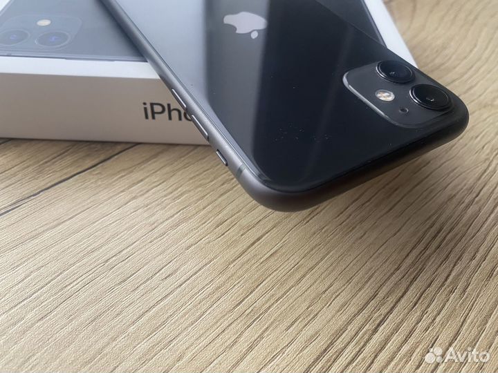 iPhone 11, 64 ГБ