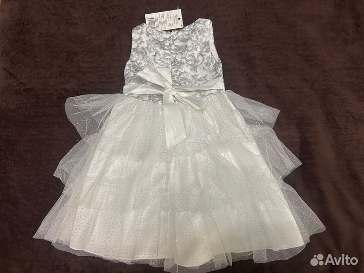 Нарядное платье для девочки р98(новое)