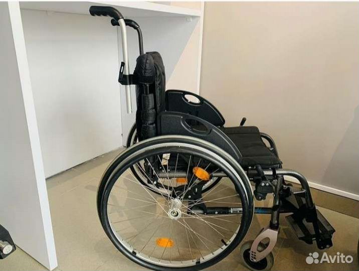 Инвалидные кресло-коляски