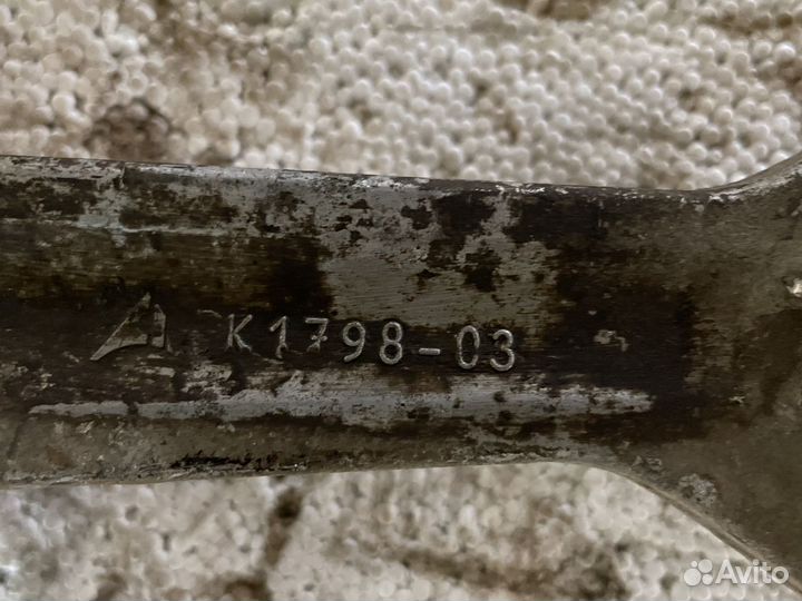 Рычаг правый передний Audi volkswagen b5