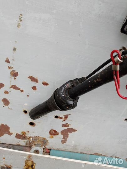 Лодка с мотором mercury