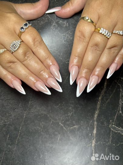 Наращивание ногтей