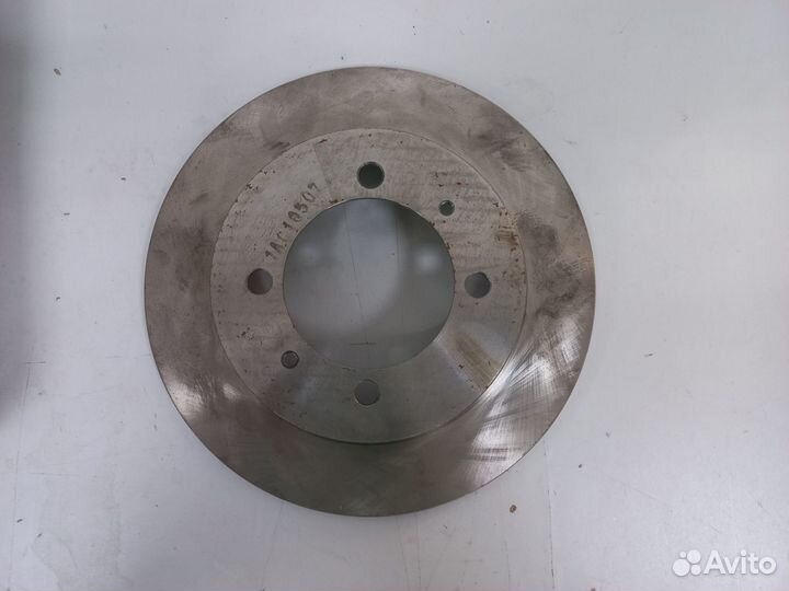 Диски тормозные задние Mitsubishi Carisma