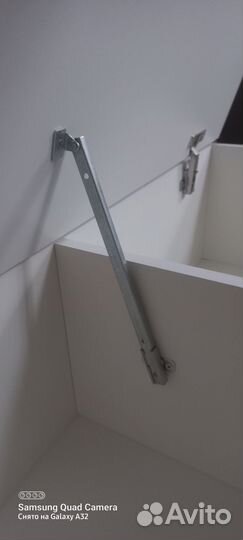 Полка навесная новая