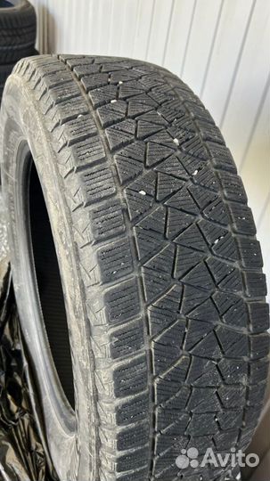 Bridgestone Blizzak DM-V2 265/65 R17 112R