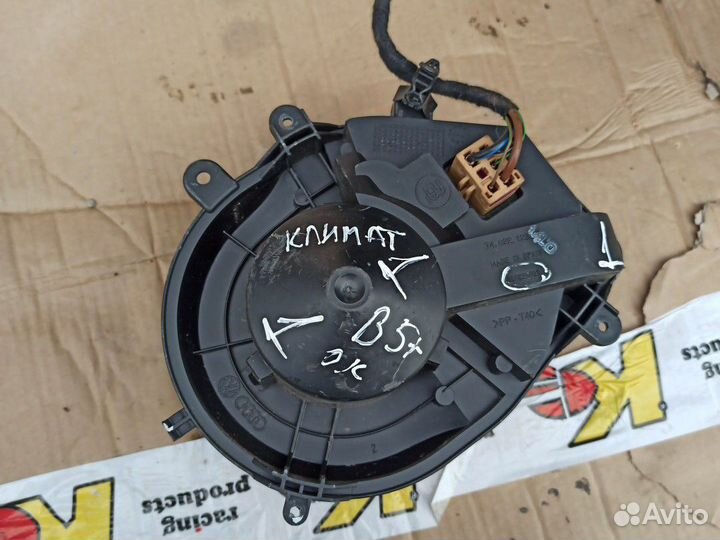 Мотор печки Volkswagen Passat B5+