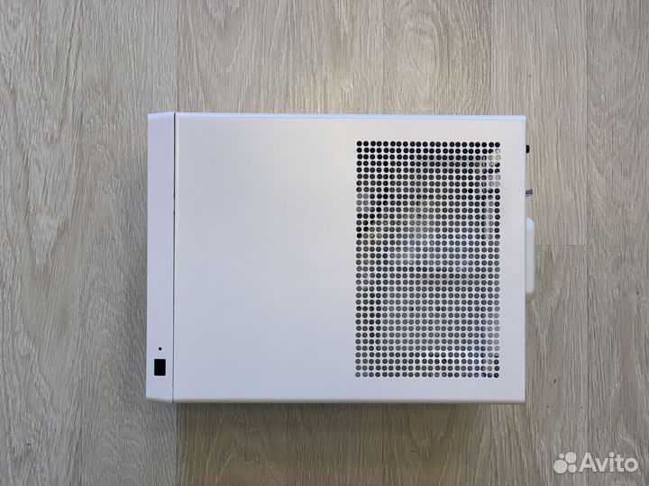 Корпус SilverStone Sugo SG13WB