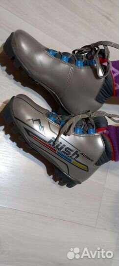 Лыжные ботинки