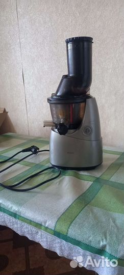 Соковыжималка шнековая bork