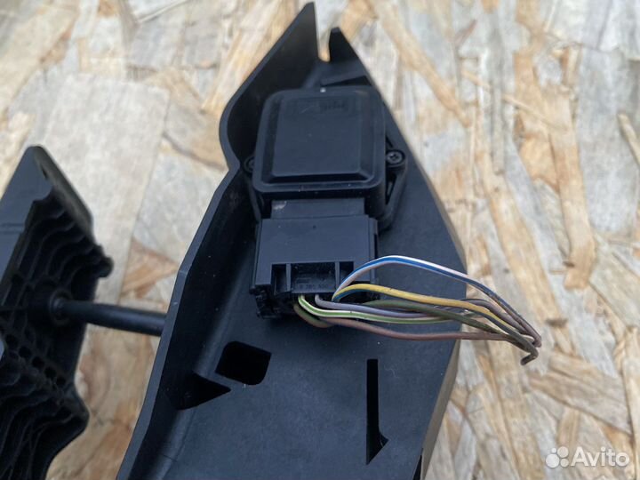 Педаль газа BMW E65/66