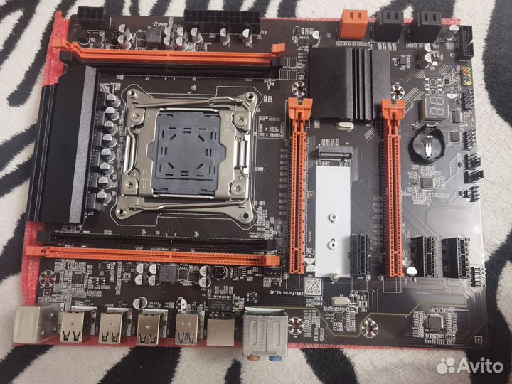 Материнская плата