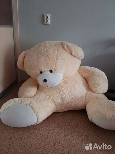 Большие плюшевые медведи