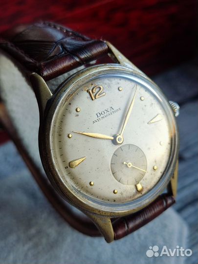 Часы doxa. Швейцария