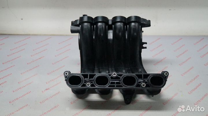 Nissan 14001-AX10A Коллектор впускной