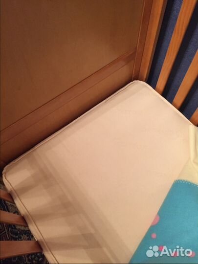 Детская кровать(с матрасом)