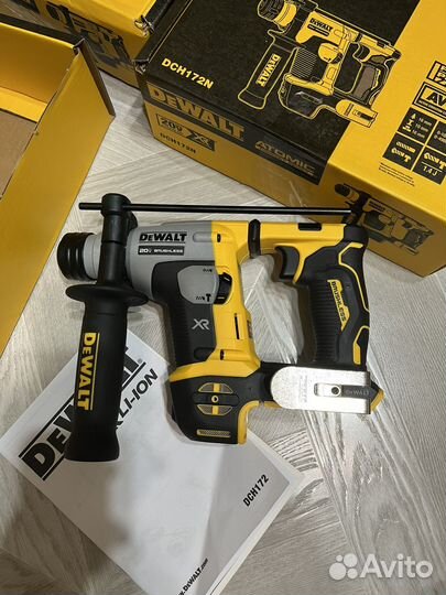 Перфоратор Dewalt DCH172