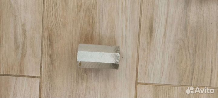 Зажим для трюкового самоката