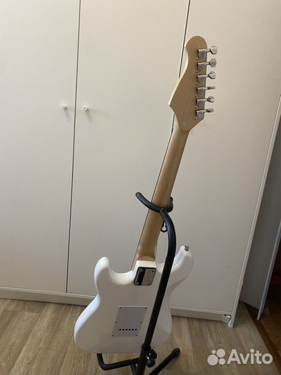 Электрогитара rockdale Stars HSS WH