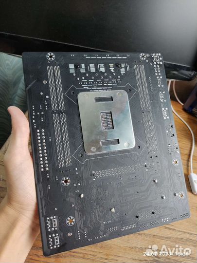 Материнская плата