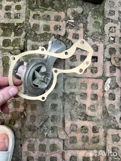 Водяной насос VW transporter T4