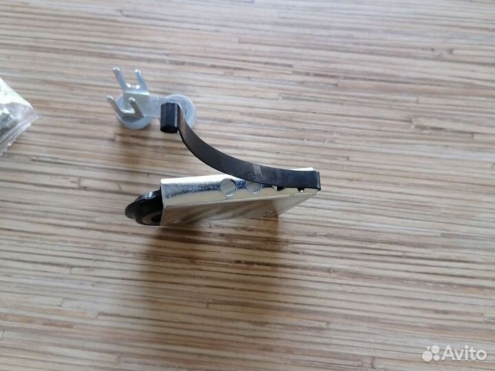 Мебельные комплектующие для шкафов купе