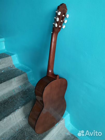 Классическая гитара yamaha c40