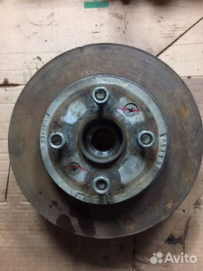 Kia Spectra кулак поворотный передний