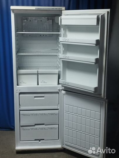 Холодильник Атлант / Гарантия 1 год