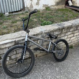 Трюковой велосипед bmx