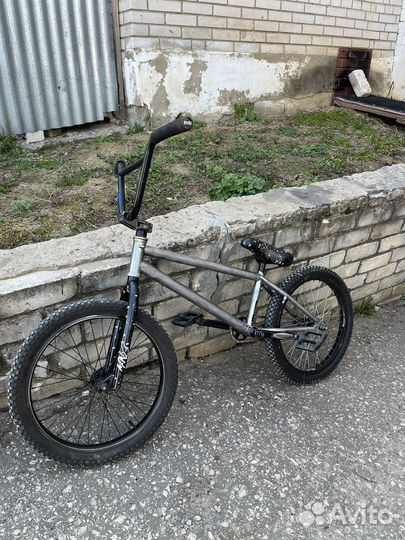 Трюковой велосипед bmx