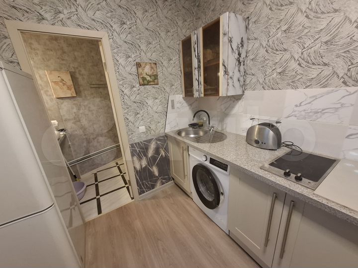 2-к. квартира, 61 м², 1/23 эт.