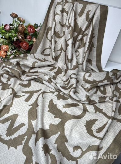 Двусторонний платок givency бежевый