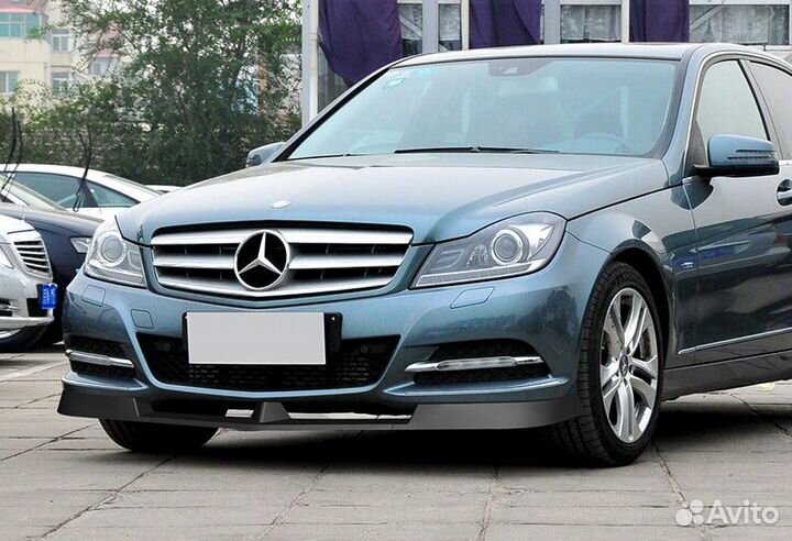 Губа переднего бампера Mercedes-Benz W204 2011-201