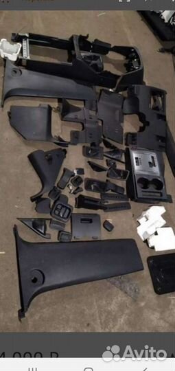 Пластик салона паджеро 4