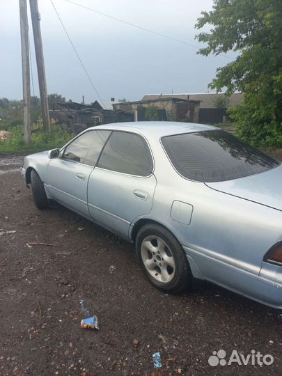 Toyota Camry 2.0 AT, 1990, 300 000 км