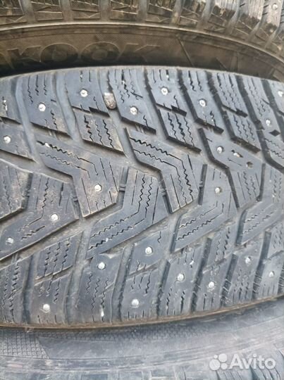 Hankook Winter I'Pike RS2 W429 215/65 R16