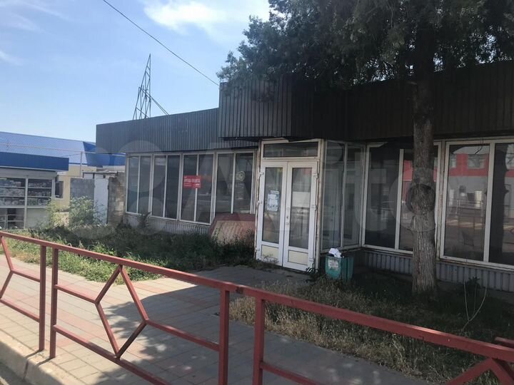 Торговая площадь 403 м²