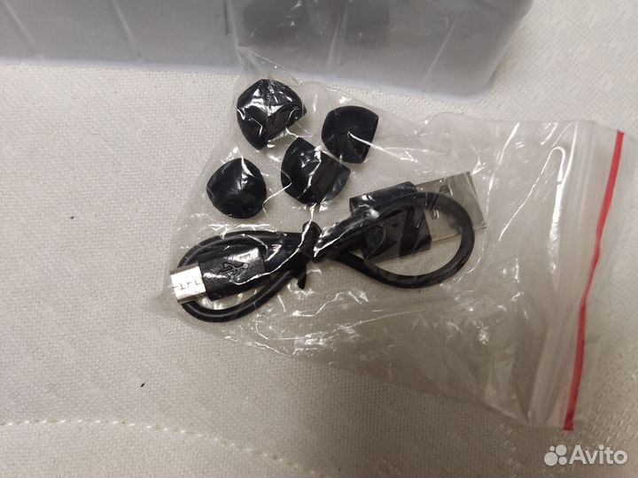 Беспроводные наушники TWS