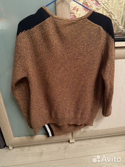 Свитер женский